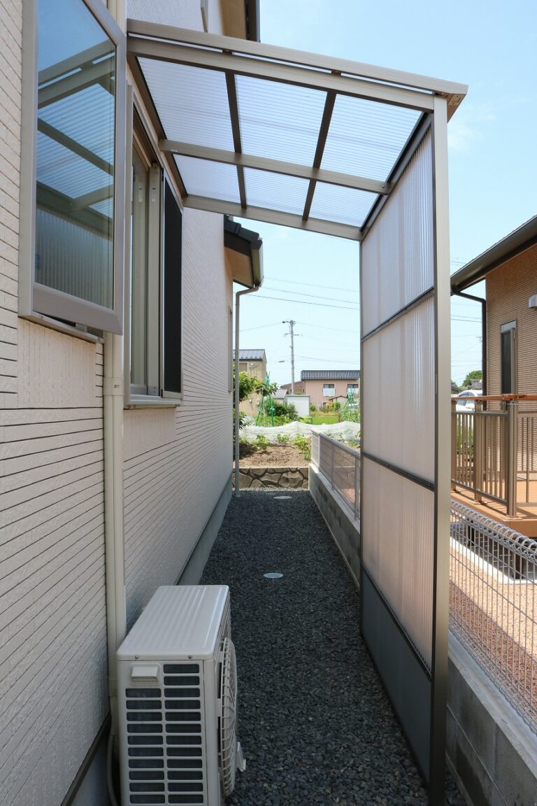 通路のテラス屋根 施工例