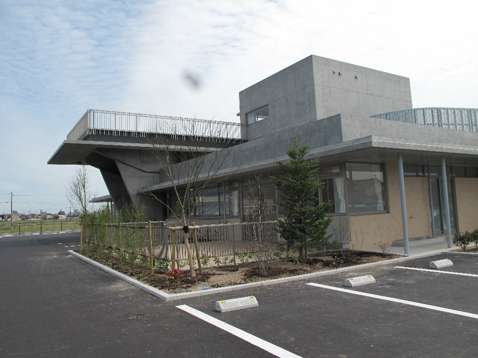 2021年しまね景観賞を受賞した出雲市・浜山あまつひ保育園の外構と植栽